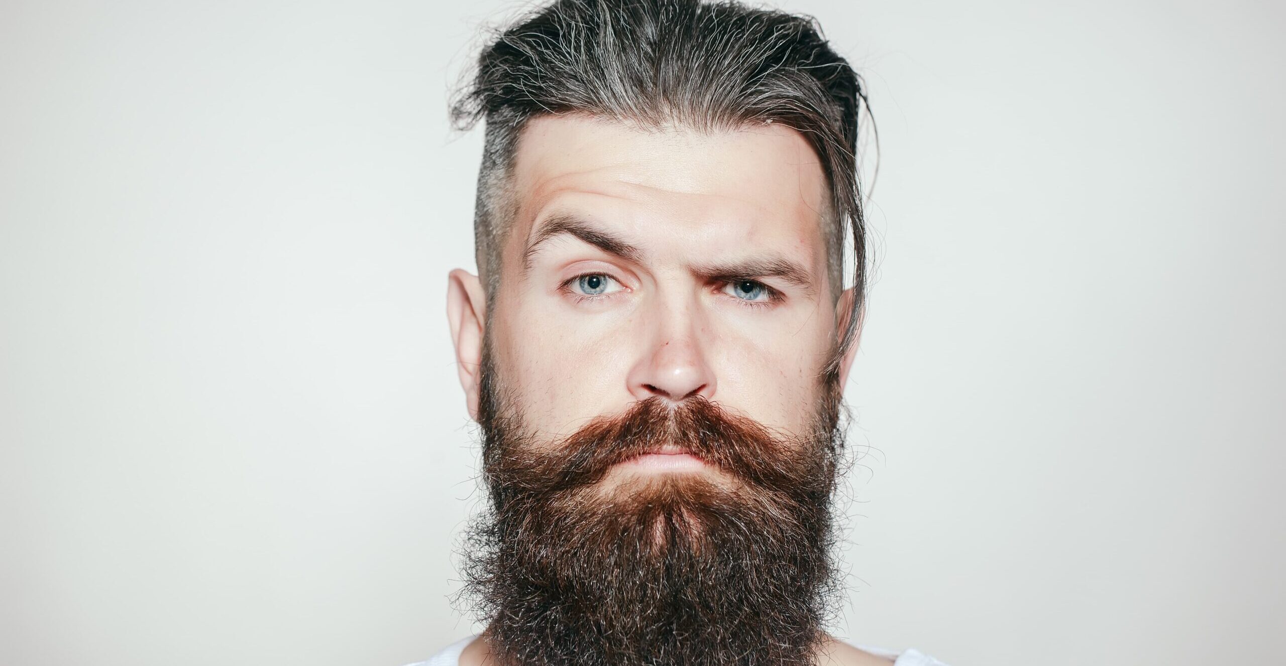 ゴリラのメンズ脱毛を検討する男性向けに、料金や特徴、選び方を整理して比較解説するイメージ画像